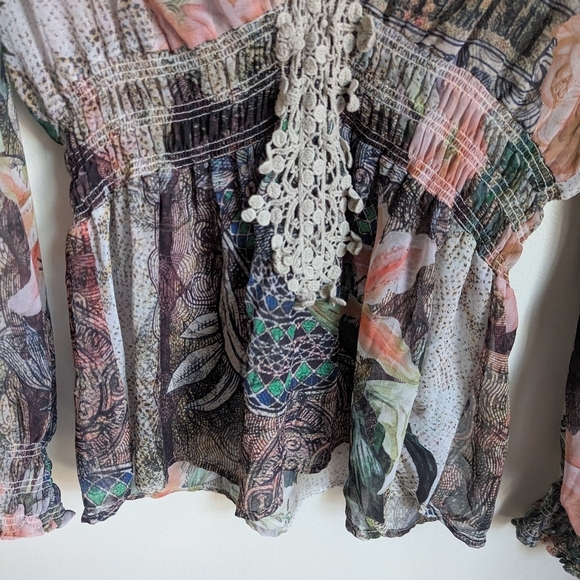 DESIGUAL Floral Tropical Lace Bohemian Artsy Sheer V Neck Blouse Size Large - Picture 4 of 11